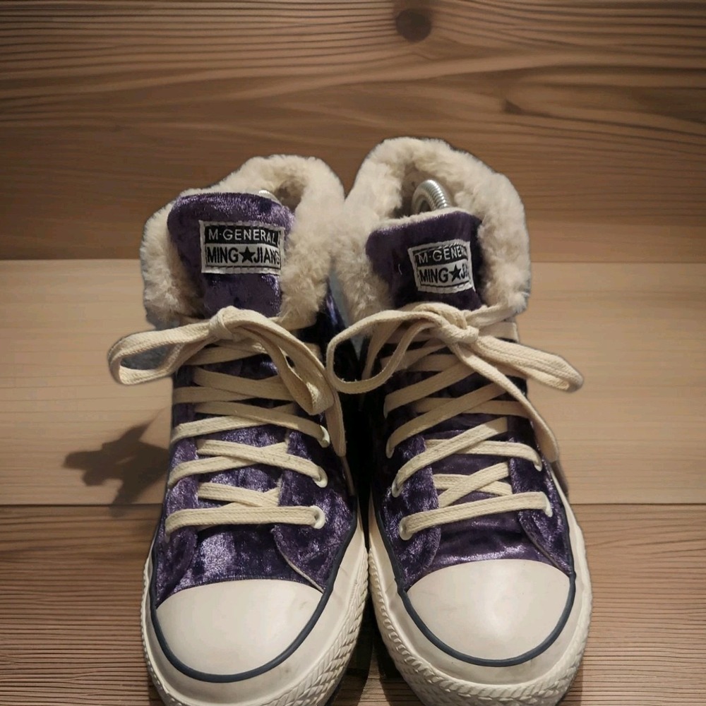 M General Velvet Crush High Top Faux Fur EUR SIZE 40/US Woman Size 8.5 To 9